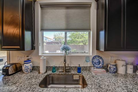 725 E Harwell Rd, Phoenix, AZ 85042 photo 15