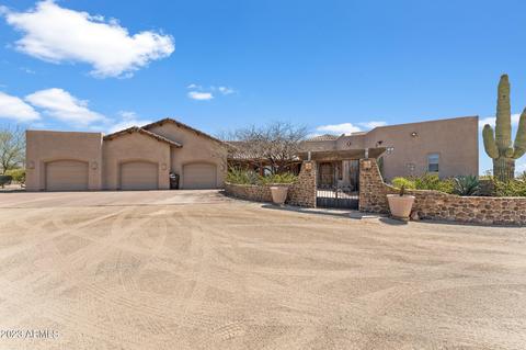 43321 N Castle Hot Springs Rd, Morristown, AZ 85342