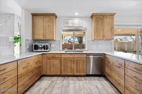 2615 E North Ln, Phoenix, AZ 85028 photo 5