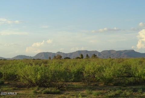 XX130 W Alvin Road #-, Aguila, AZ 85320