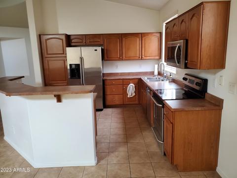 3819 E Pollack St, Phoenix, AZ 85042