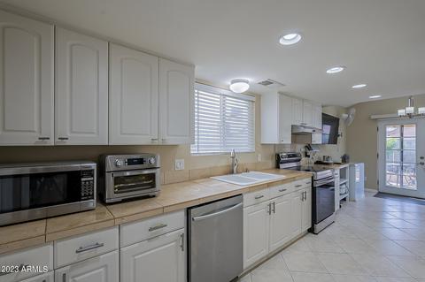 449 E Kerry Ln, Phoenix, AZ 85024 photo 7