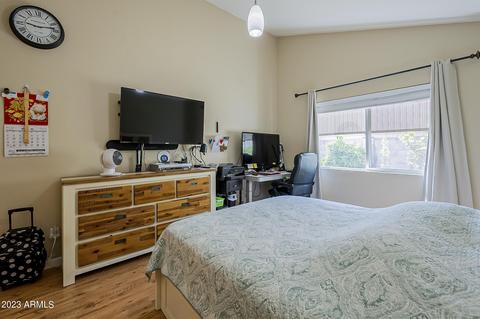 449 E Kerry Ln, Phoenix, AZ 85024 photo 8