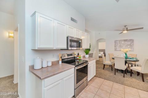 4621 E Abraham Ln E, Phoenix, AZ 85050 photo 8