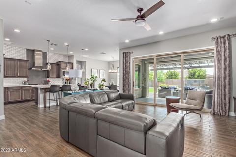 313 E Creosote Dr, Phoenix, AZ 85085 photo 6