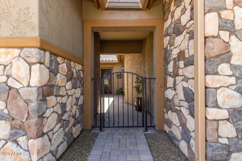 313 E Creosote Dr, Phoenix, AZ 85085 photo 4