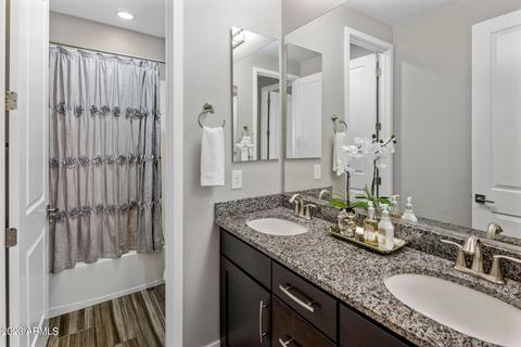3129 E Half Hitch Pl, Phoenix, AZ 85050 photo 35