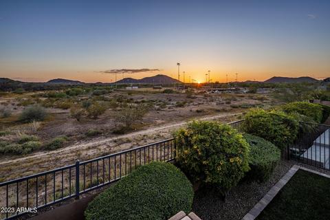 3129 E Half Hitch Pl, Phoenix, AZ 85050 photo 5