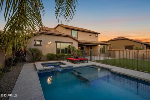3129 E Half Hitch Pl, Phoenix, AZ 85050 photo 2