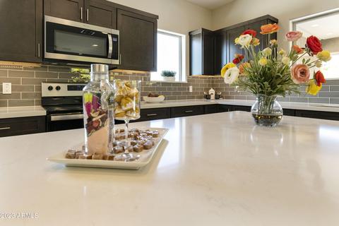 4225 E Roosevelt St, Apache Junction, AZ 85119 photo 8