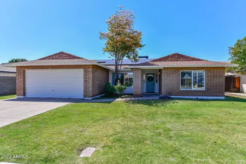 10002 N 48th Dr, Glendale, AZ 85302