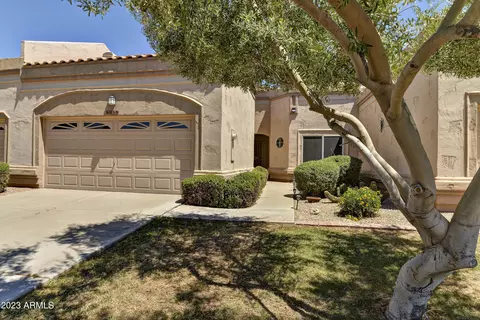 8358 W Oraibi Dr, Peoria, AZ 85382