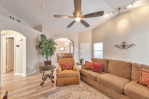 3049 E Wahalla Ln, Phoenix, AZ 85050