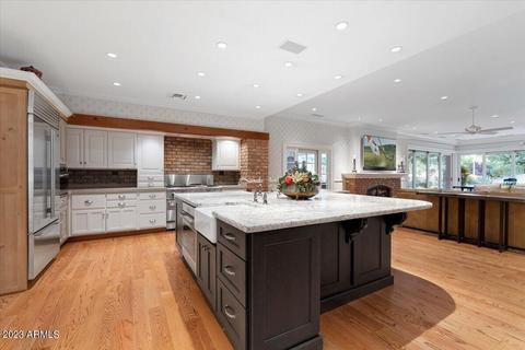 1001 E Caroline Ln, Tempe, AZ 85284 photo 12