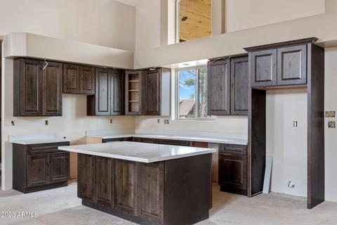 2250 Big Bear Cir, Overgaard, AZ 85933 photo 2