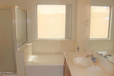 467 E Cantebria Dr, Gilbert, AZ 85296 photo 6