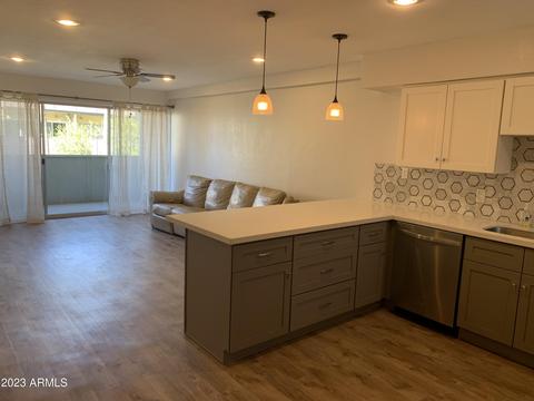 349 E Thomas Rd #E403, Phoenix, AZ 85012 photo 2