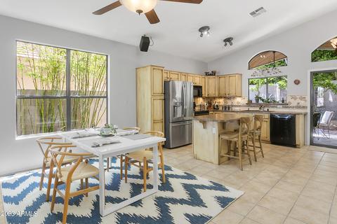 2121 E Menadota Dr, Phoenix, AZ 85024 photo 7