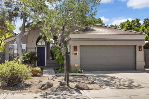 2121 E Menadota Dr, Phoenix, AZ 85024