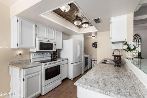 639 E Calavar Rd, Phoenix, AZ 85022 photo 13