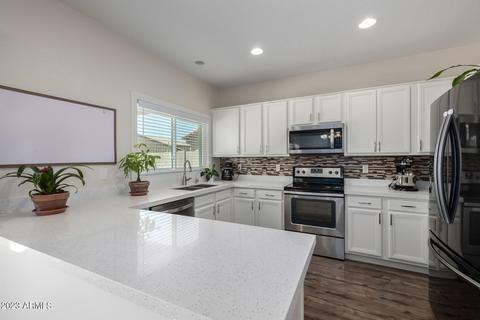 3807 E Thunderheart Trl, Gilbert, AZ 85297 photo 2