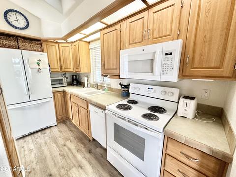 390 S Hawks Eye Dr, Apache Junction, AZ 85119 photo 32