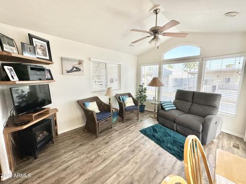 390 S Hawks Eye Dr, Apache Junction, AZ 85119 photo 16