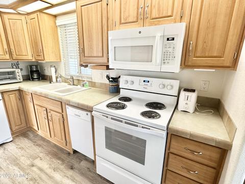 390 S Hawks Eye Dr, Apache Junction, AZ 85119 photo 34