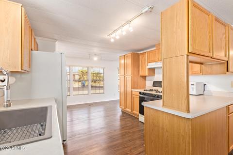 1466 S Desert View Pl, Apache Junction, AZ 85120 photo 8