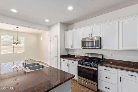 2132 S Martingale Rd, Gilbert, AZ 85295 photo 2