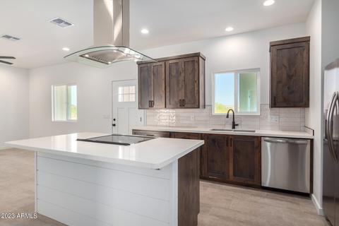 21115 W Chuckwagon Ln, Wittmann, AZ 85361