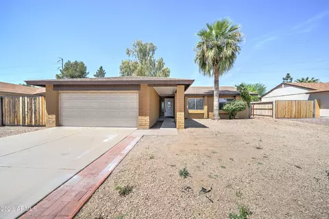 11010 N 66th Dr, Glendale, AZ 85304