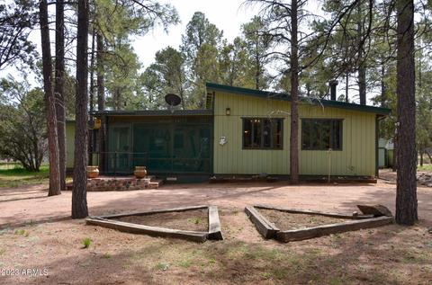 2143 Indian Trl, Overgaard, AZ 85933