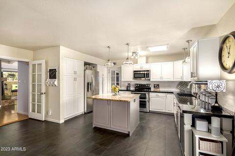 8249 N 1st Dr, Phoenix, AZ 85021 photo 12