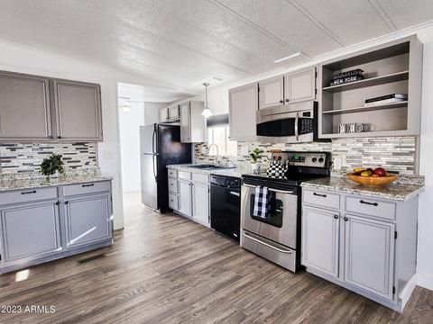 10951 N 91st Ave #157, Peoria, AZ 85345
