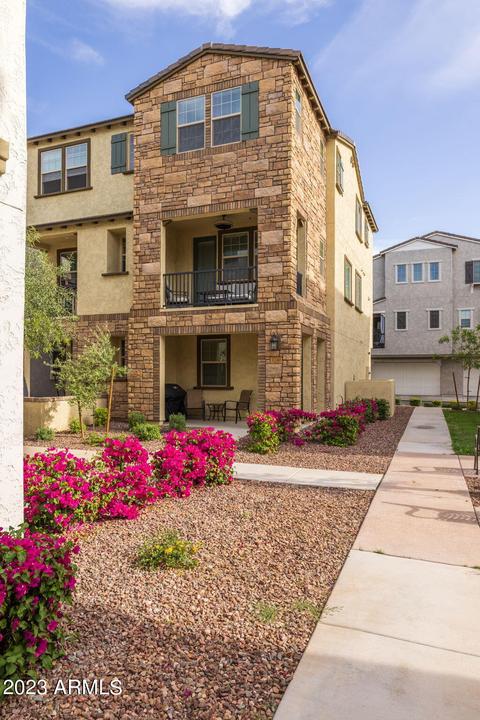 1740 E Hampton Ln, Gilbert, AZ 85295