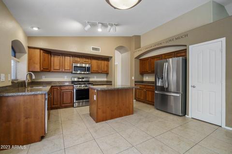 4314 E Lone Cactus Dr, Phoenix, AZ 85050 photo 3