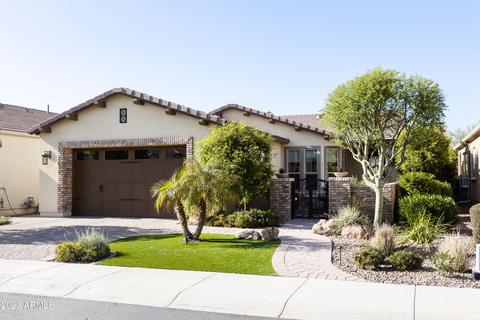 828 E Fruit Stand Way, San Tan Valley, AZ 85140