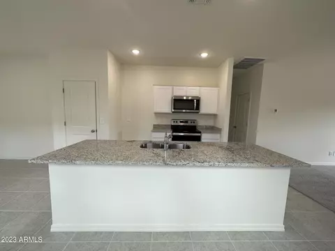 5834 E Athena Rd, Florence, AZ 85132 photo 7