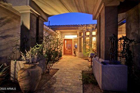 8921 E Nora Cir, Mesa, AZ 85207