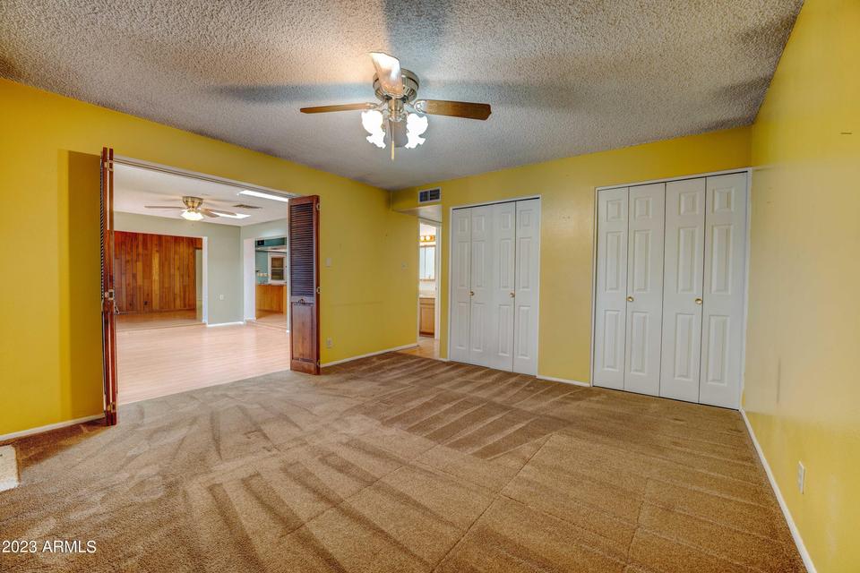  3823 W Barnes Ln, Phoenix, AZ 85051 photo 17