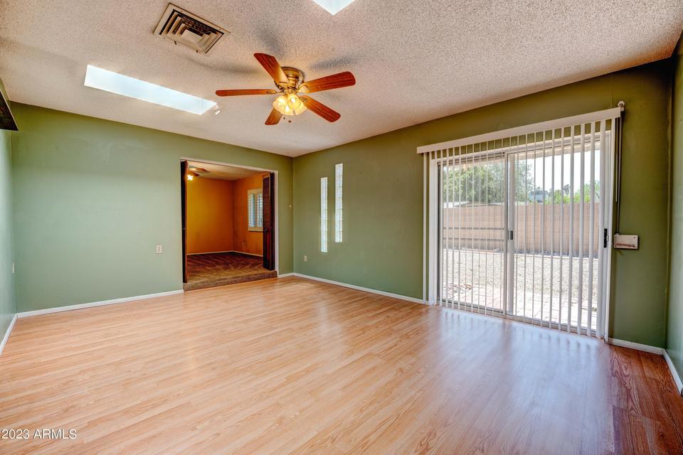  3823 W Barnes Ln, Phoenix, AZ 85051 photo 19