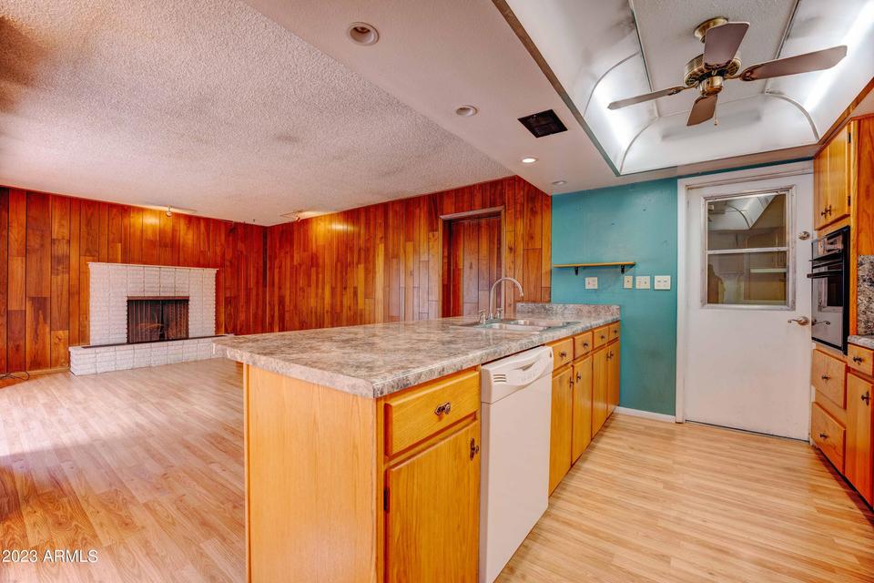  3823 W Barnes Ln, Phoenix, AZ 85051 photo 24