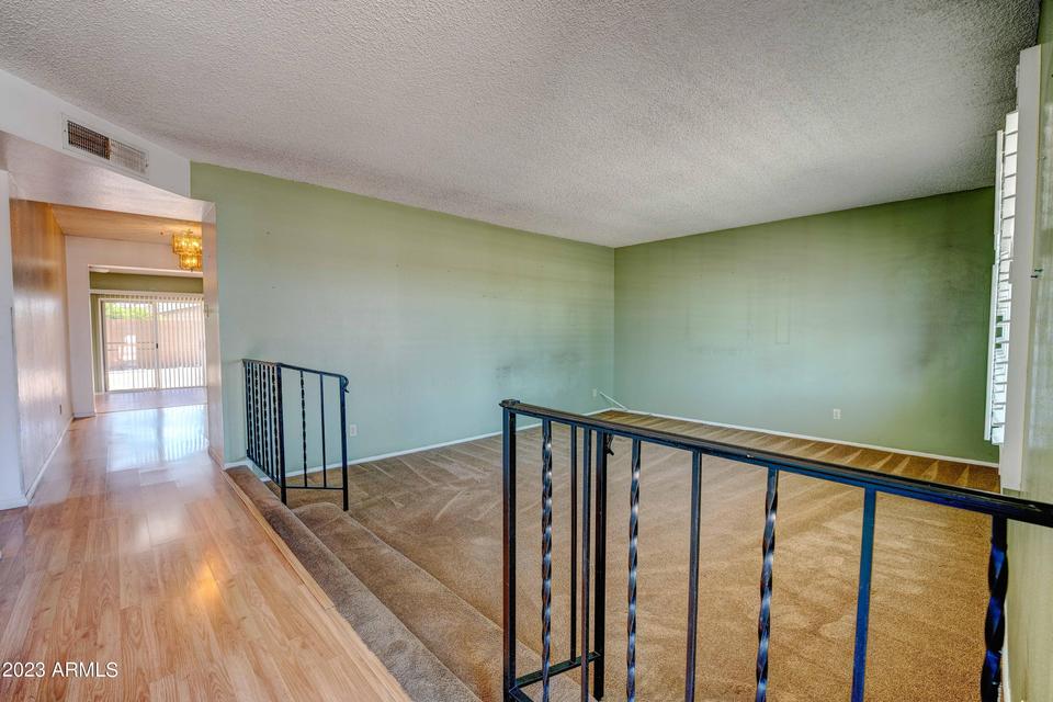  3823 W Barnes Ln, Phoenix, AZ 85051 photo 5