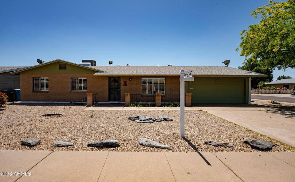  3823 W Barnes Ln, Phoenix, AZ 85051 photo 1
