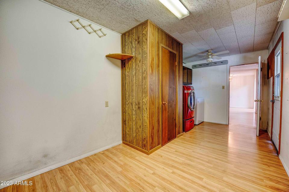  3823 W Barnes Ln, Phoenix, AZ 85051 photo 28