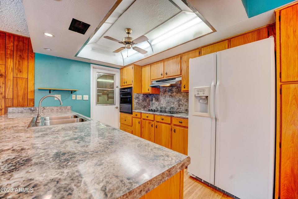  3823 W Barnes Ln, Phoenix, AZ 85051 photo 22