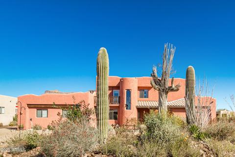 1297 N Roadrunner Rd, Apache Junction, AZ 85119