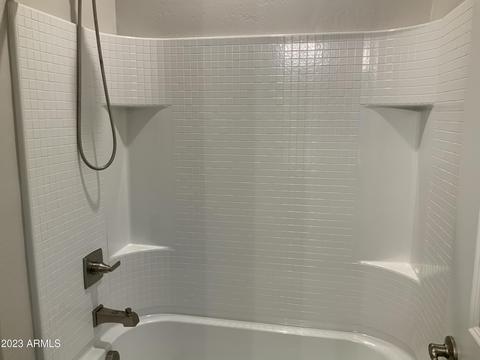 7804 W Odeum Ln, Phoenix, AZ 85043 photo 5
