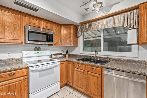 3247 E Corrine Dr, Phoenix, AZ 85032 photo 10